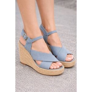 American Eagle Sandals Women's Size 9 Blue Espadrilles Wedge Heels - 4.5" Wedge